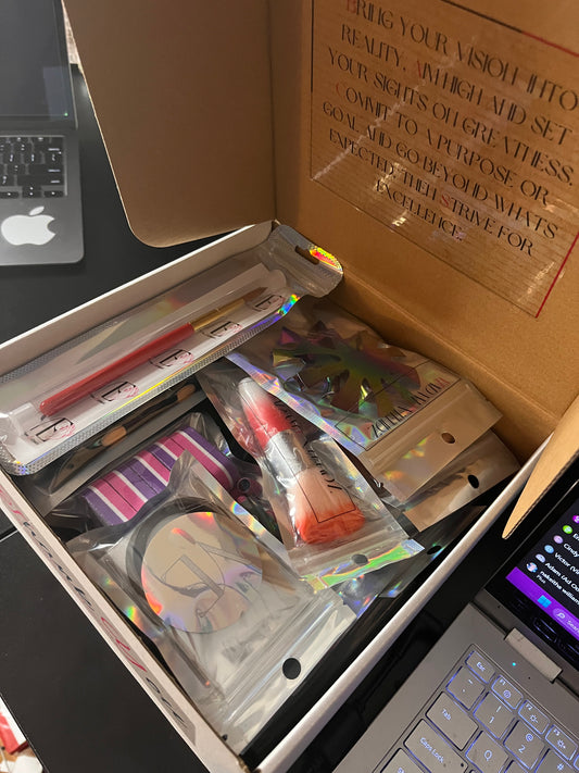 Madam's Choice VIP Manicure Mistery Box (limited)