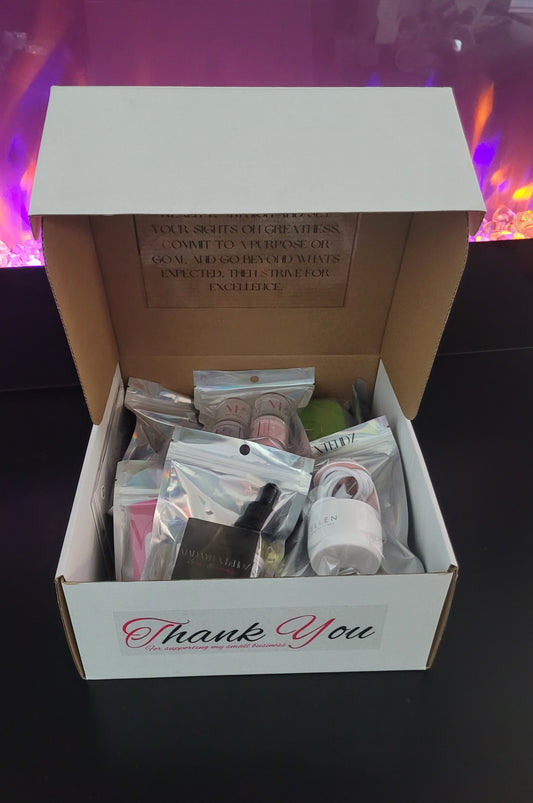 Madam's Choice VIP Manicure Mistery Box (limited)