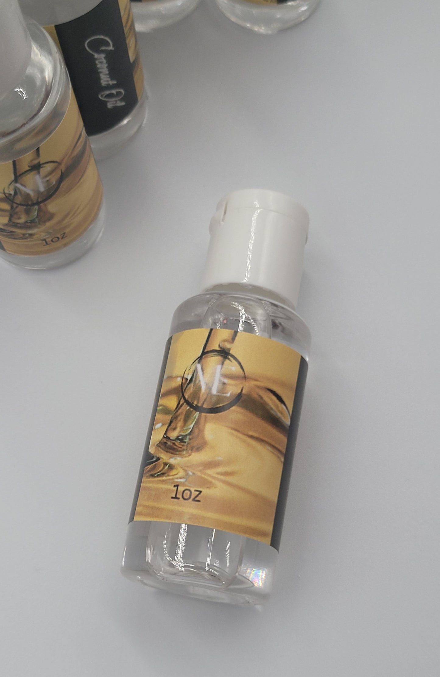 Fractionated Coconut Oil 1oz | Lightweight Carrier Oil for DIY Beauty & Nail Care