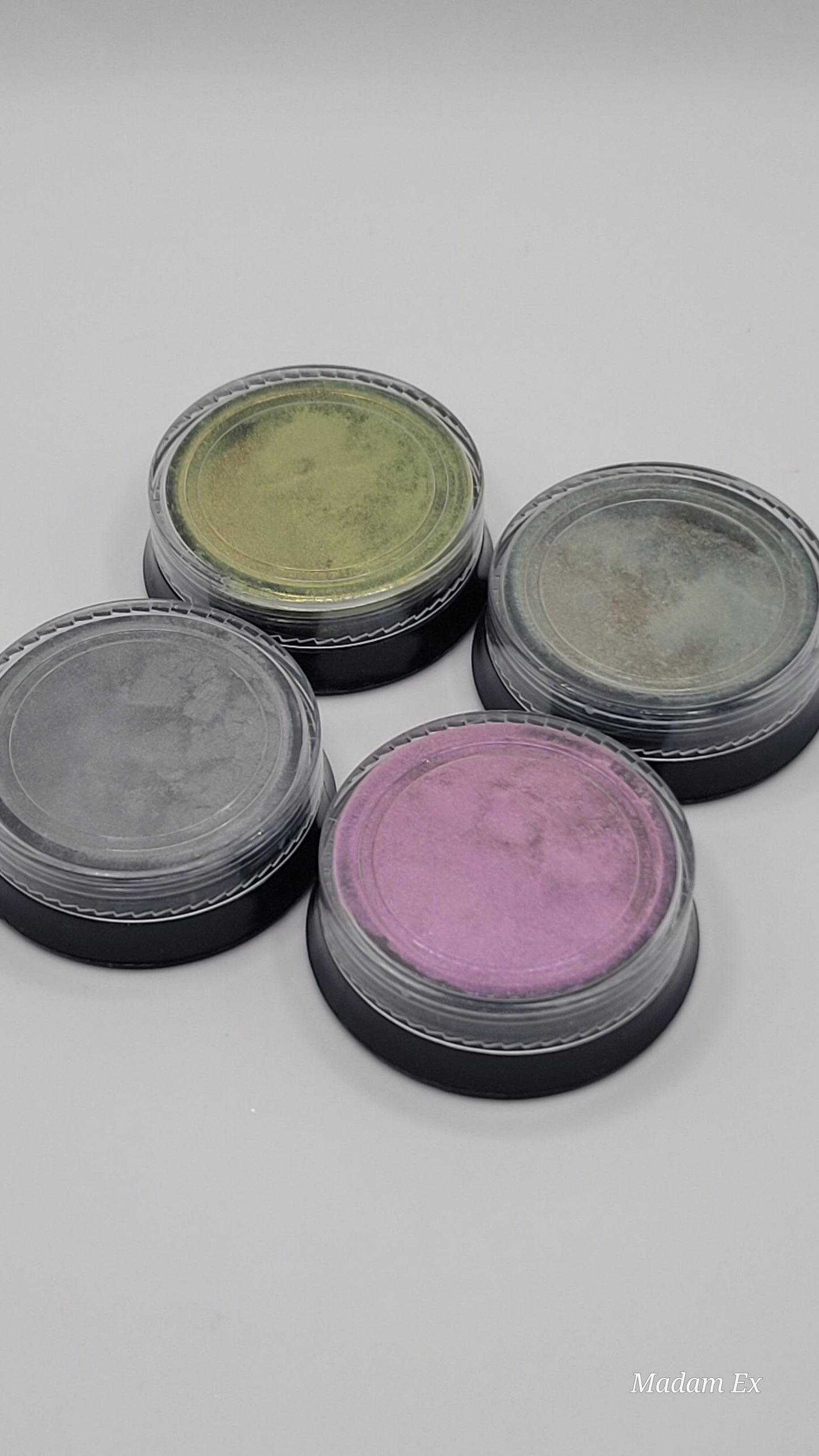 Feline Gaze Cat Eye Nail Powder – Magnetic Chrome Effect for Gel Nails | Solo 1.5” Jar