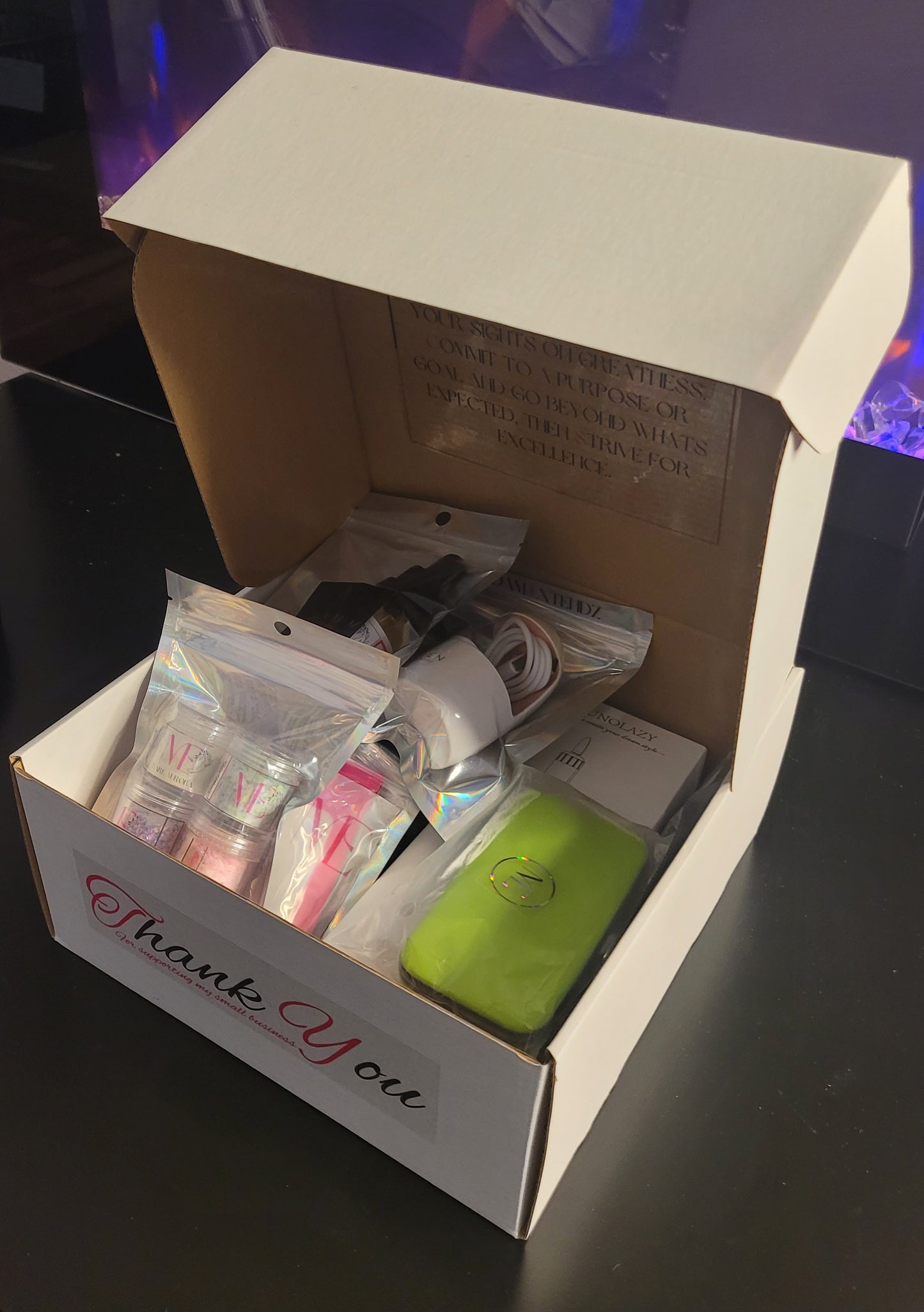 Madam's Choice VIP Manicure Mistery Box (limited)