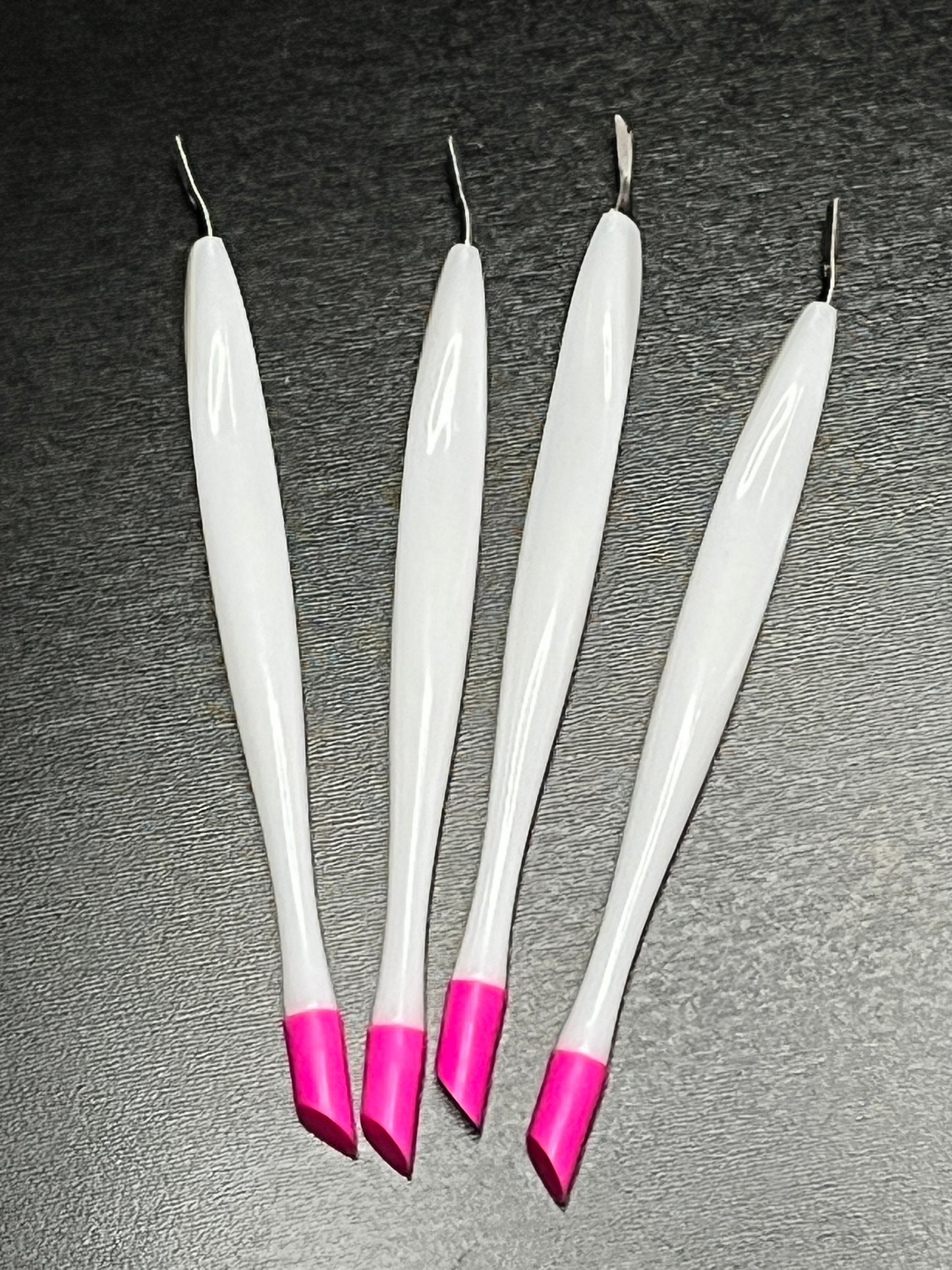 2-in-1 Cuticle Tool – Dual-End Trimmer & Pusher for Precise Nail Care