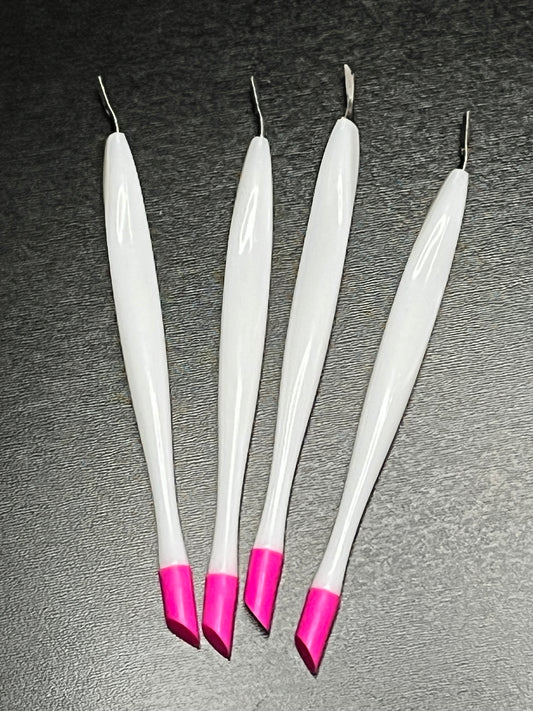 2-in-1 Cuticle Tool – Dual-End Trimmer & Pusher for Precise Nail Care