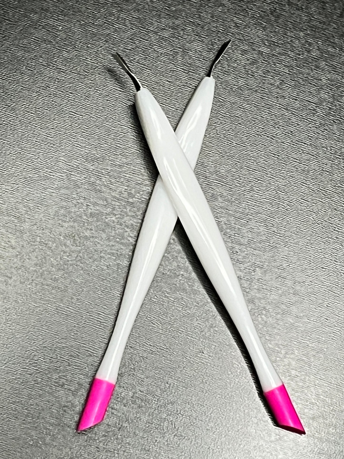 2-in-1 Cuticle Tool – Dual-End Trimmer & Pusher for Precise Nail Care